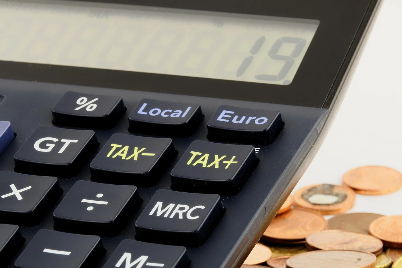 Comment un freelance paie-t-il ses impôts sur le revenu ?
